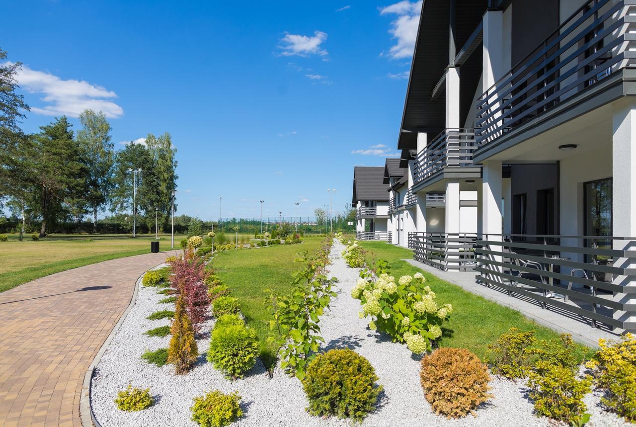 Rezydencja Sosnowa Luxury Hotel ยานุฟ ลูเบลสกี ภายนอก รูปภาพ