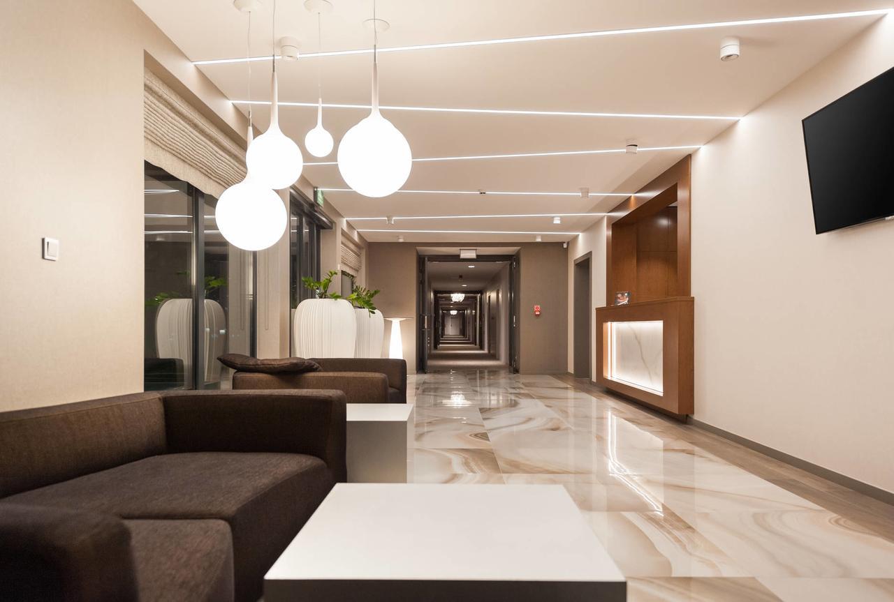 Rezydencja Sosnowa Luxury Hotel ยานุฟ ลูเบลสกี ภายนอก รูปภาพ